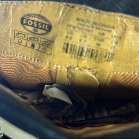 Sz 8.5 FOSSIL WOMENS LEATHER ANKLE BOOTS BLACK SILVER HARDWARE - Picture 7 of 8